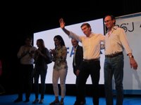 Alonso compara las elecciones con "dejar las llaves de casa" y avisa de que Iglesias la llenaría "de okupas"