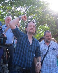 Pablo Iglesias comparte la "incomodidad" de Sánchez por ver a De Gea jugando en 'La Roja'