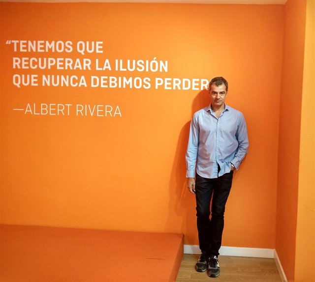 Toni Cantó en la sede de Ciudadanos 