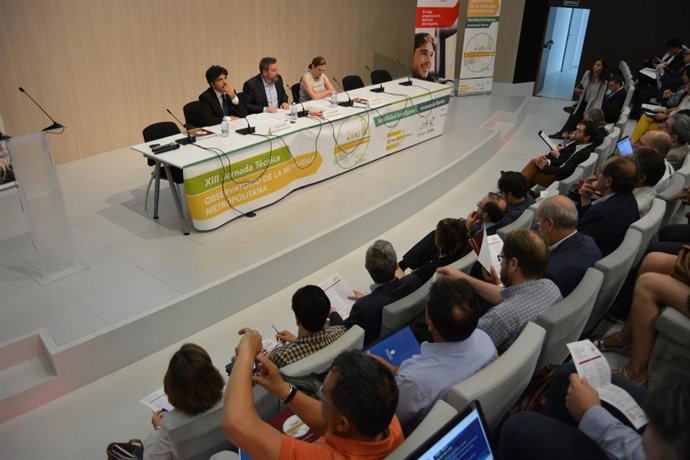 Garcés y Soro en la inauguración de esta jornada en Zaragoza