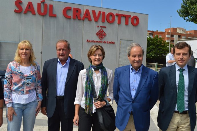 Isabel García Tejerina, con el candidato del PP en Lleida, José Ignacio Llorens
