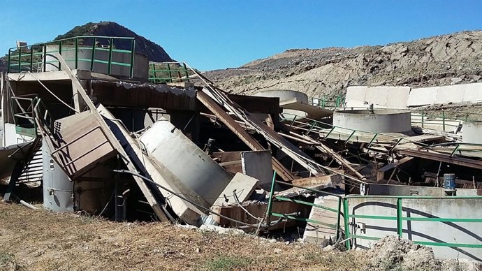 La Junta declara el cierre temporal del vertedero de Los Barrios