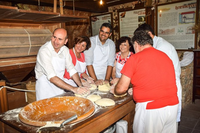 El portavoz del PSOE en la Diputación, Francisco Conejo, en un acto en Mijas 