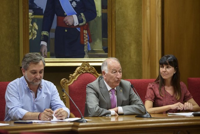 Gabriel Amat ha presidido la constitución del Consejo de la Mujer.