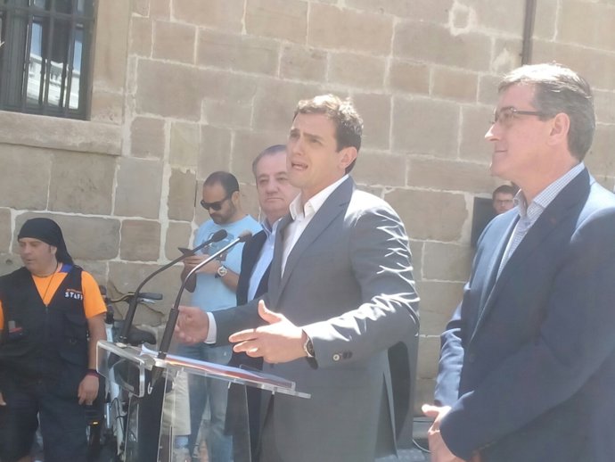Albert Rivera en Avilés junto a Ignacio Prendes