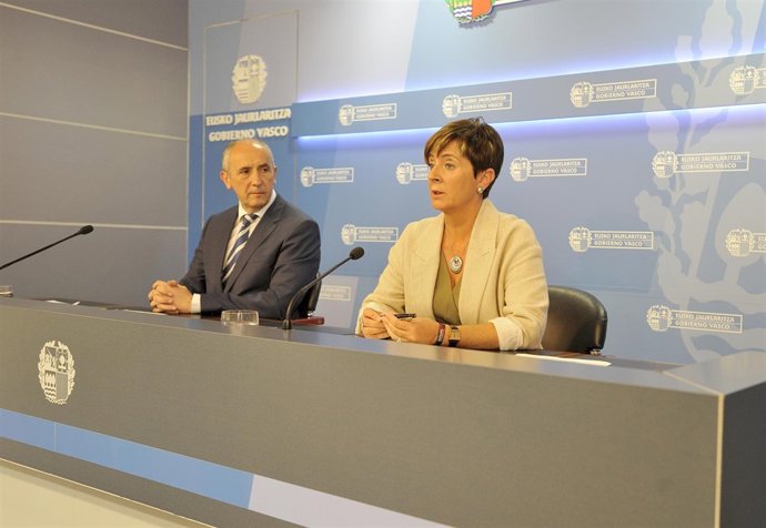 Rueda de prensa del consejo de gobierno con Erkoreka y Tapia 