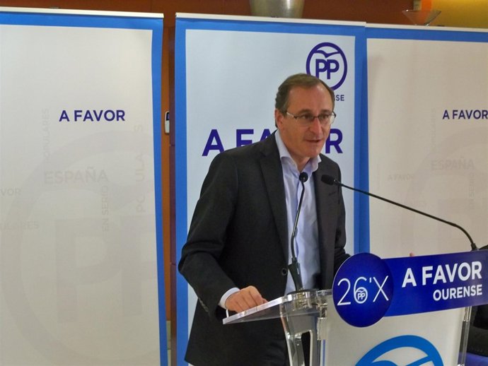 OURENSE VISITA MINSTRO SANIDAD