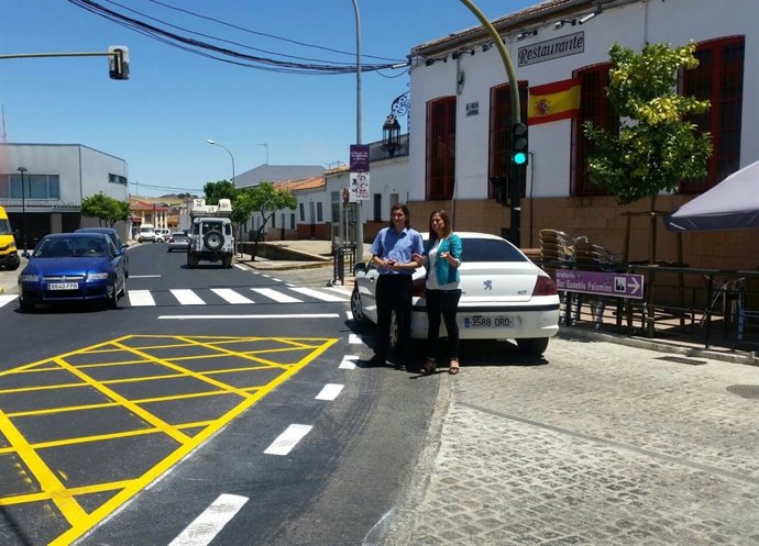 Obras en la travesía de Valverde del Camino