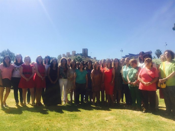 Acto de mujeres socialistas en Alcalá.