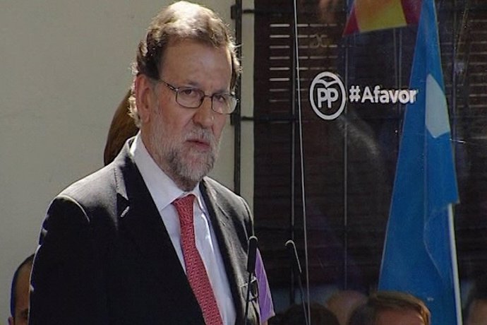 Rajoy pide el voto para frenar a Podemos