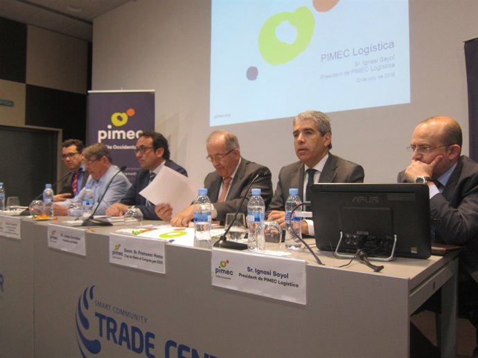 Francesc Homs en un acto con Pimec