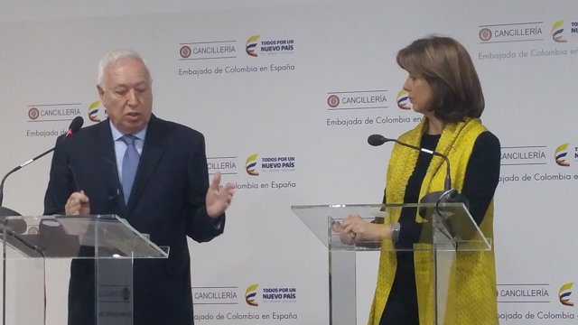 José Manuel García Margallo y María Ángela Holguín