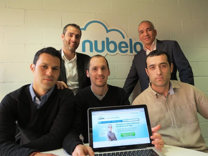 Creadores De Nubelo