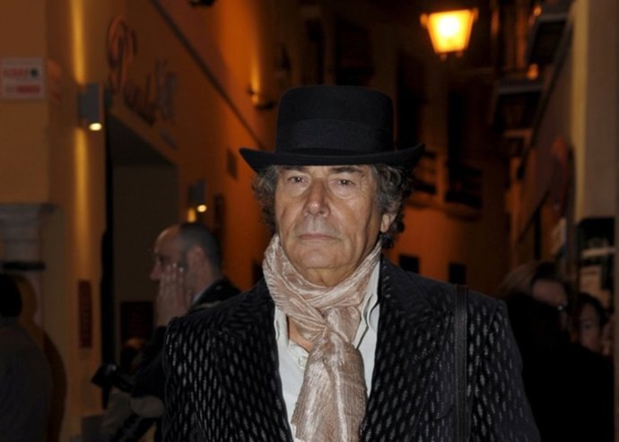 JESUS QUINTERO SUFRE UN APARATASO ACCIDENTE DE TRAFICO Y SALE ILESO