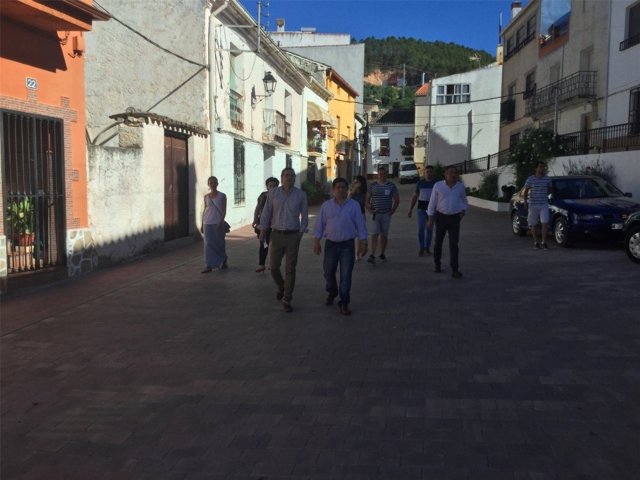 Reyes visita el municipio de Génave