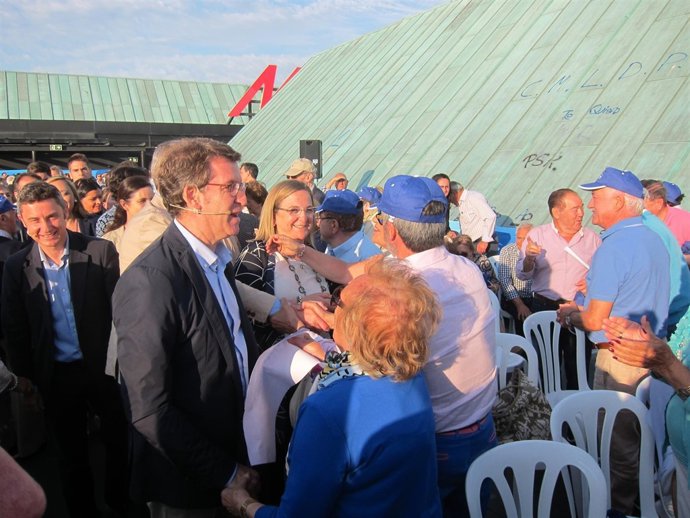 Mitin de Feijóo en Vigo