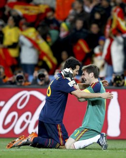 Casillas y Busquets España gana el Mundial