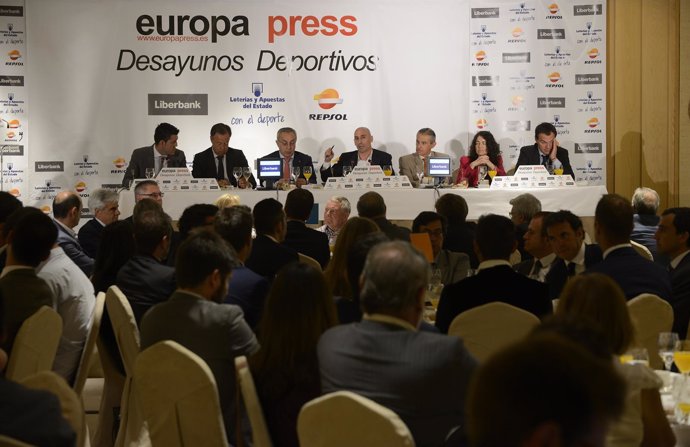 Luis Rubiales en los Desayunos Deportivos de Europa Press