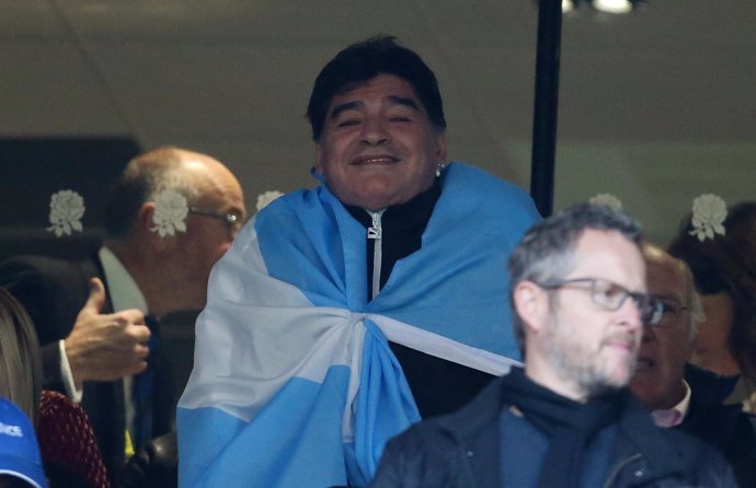 Diego Armando Maradona apoya a la selección argentina