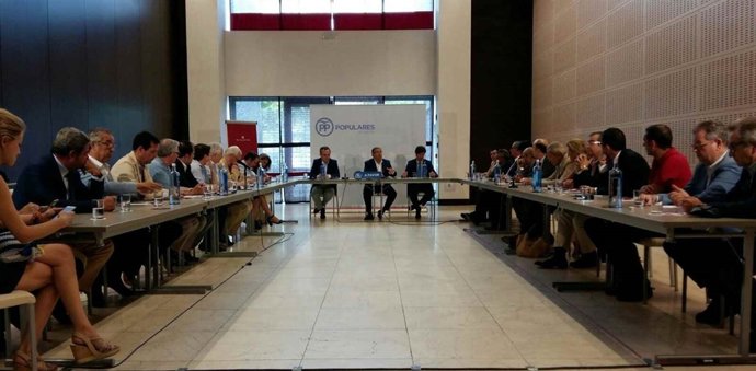 Reunión de Juan Ignacio Zoido (PP) con Confederación de Empresarios de Sevilla