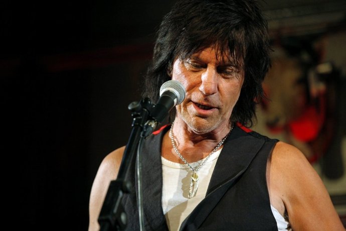 Jeff Beck cumple 72 años