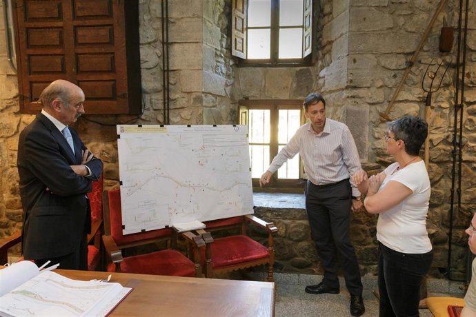 Mazón presenta el proyecto del paseo peatonal a Santo Toribio