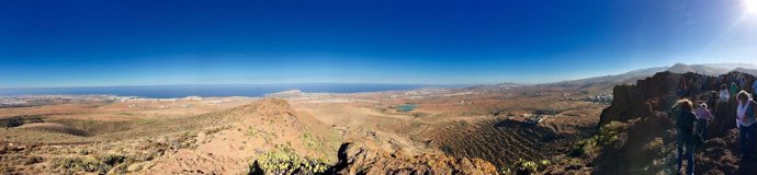 Vista privilegiada de Gran Canaria desde el yacimiento de Cuatro Puertas