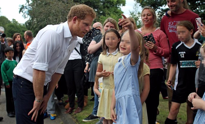 Prince Harry joins an RFU-backed community rugby 