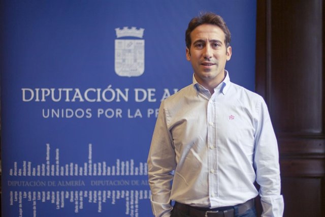 El diputado Óscar Liria valora positivamente las obras en carreteras de Almería.