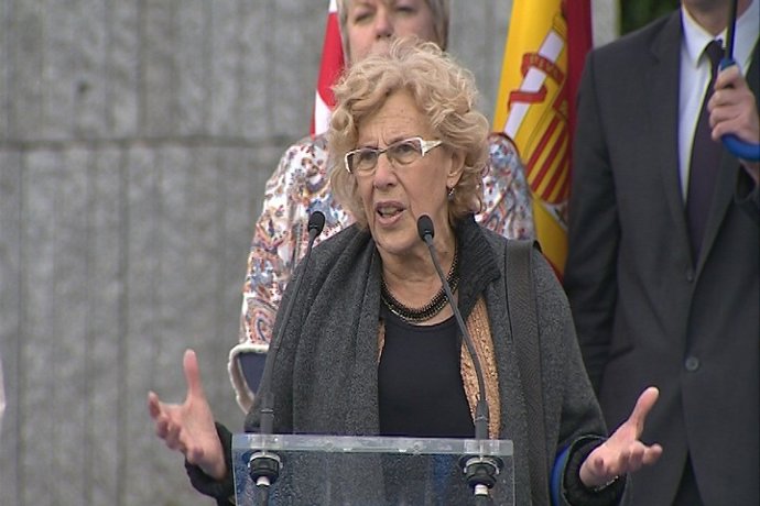 Carmena pide a la UE abrir sus brazos a los refugiados
