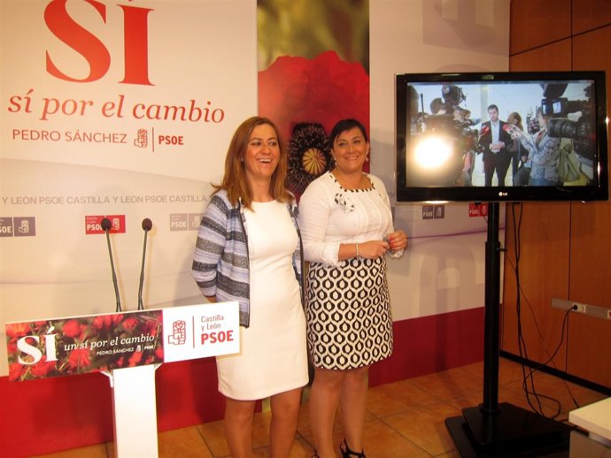 Virginia Barcones (izda) y Ana Sánchez, en la sede del PSCyL. 