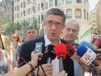 López (PSOE) denuncia que el caso de Fernández Díaz evidencia que el PP "se arrastra en su propio fango"