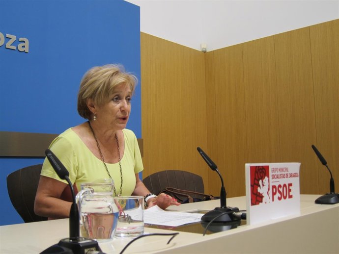 Lola Campos (PSOE)