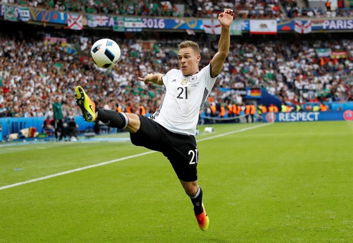 Joshua Kimmich con Alemania