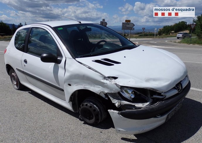 Vehículo en el que circulaba un conductor en Osona