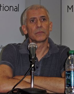 El escritor José Ovejero participa en Un café cargado de lecturas Generación 27