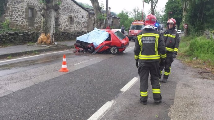 Un joven 21 años muere accidente tráfico Vega de Pas (Cantabria)