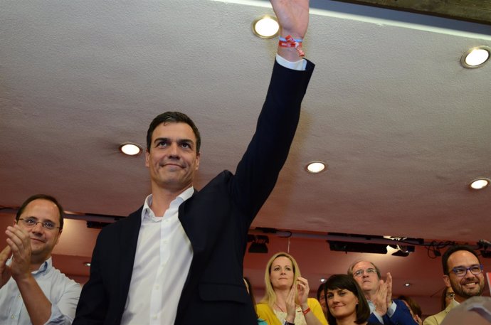 Pedro Sánchez en la noche electoral