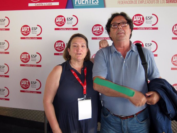 Carmen Amez y Julio Lacuerda, en el congreso de fusión entre FETE y la FSP.