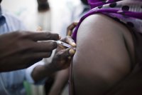 RDC planea vacunar a unos 11 millones de personas contra la fiebre amarilla en una nueva campaña de emergencia