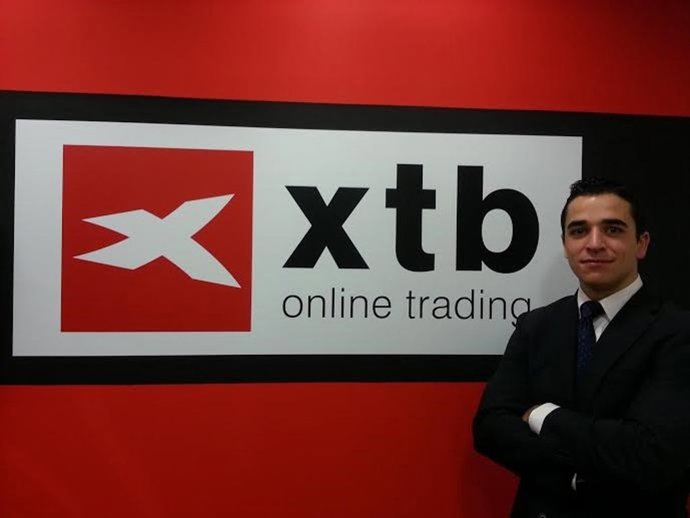 Adrián Poyo, analista de XTB