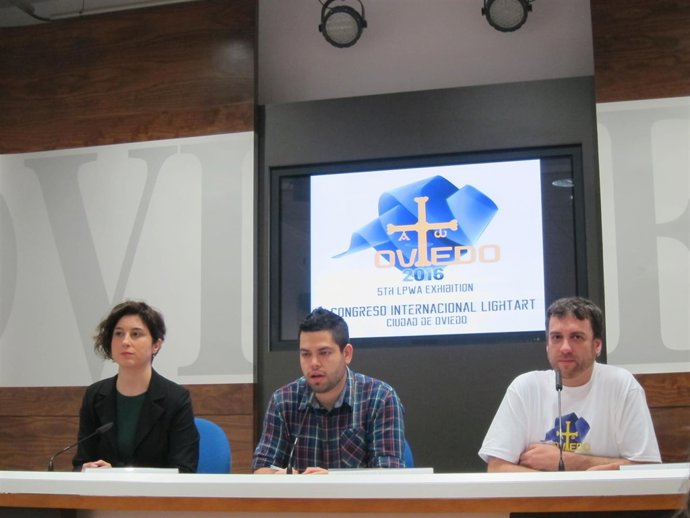 Raquel Lara (RRPP), Rubén Rosón, y Alfredo Álvarez (congreso Light Painting)
