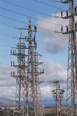 Electricidad, energía, cables, torres eléctricas, corriente