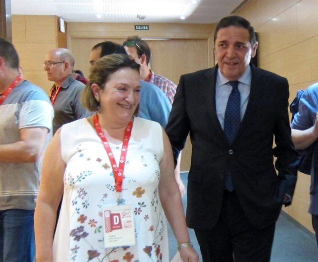Carmen Ámez y Antonio María Sáez Aguado en la clausura del Congreso
