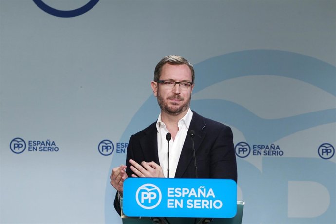Javier Maroto en la sede del PP