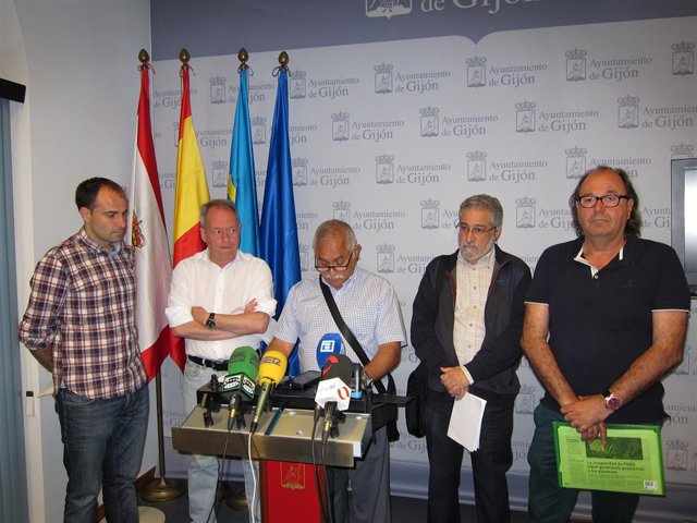 Asturias Laica con representantes de PSOE, IU y XSP