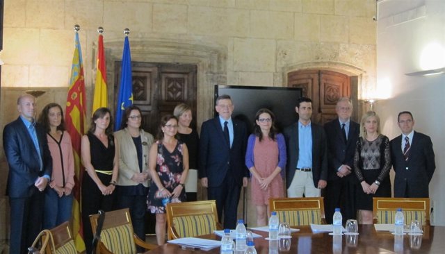 Reunión sobre la Ley de Seguridad Ferroviaria con Consell y víctimas del metro  
