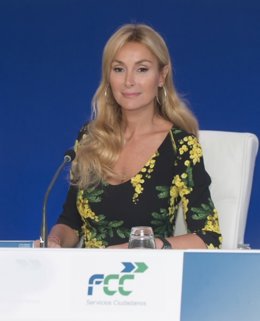 Esther Alcocer Koplowitz