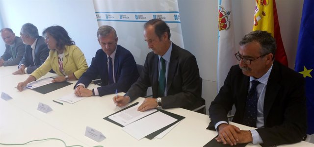 Firma del pacto ambiental entre la Xunta y Ence