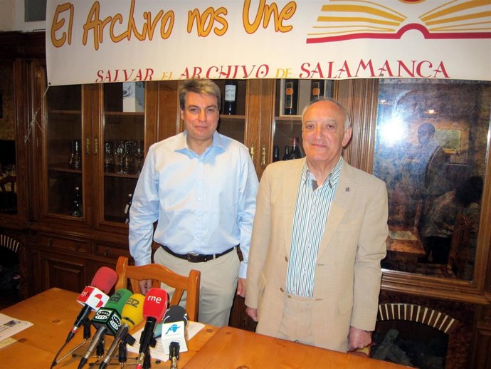 Rueda de prensa de Salvar el Archivo